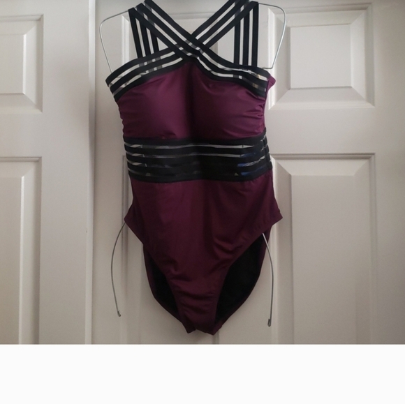 Hilor - Picture 3 of 5